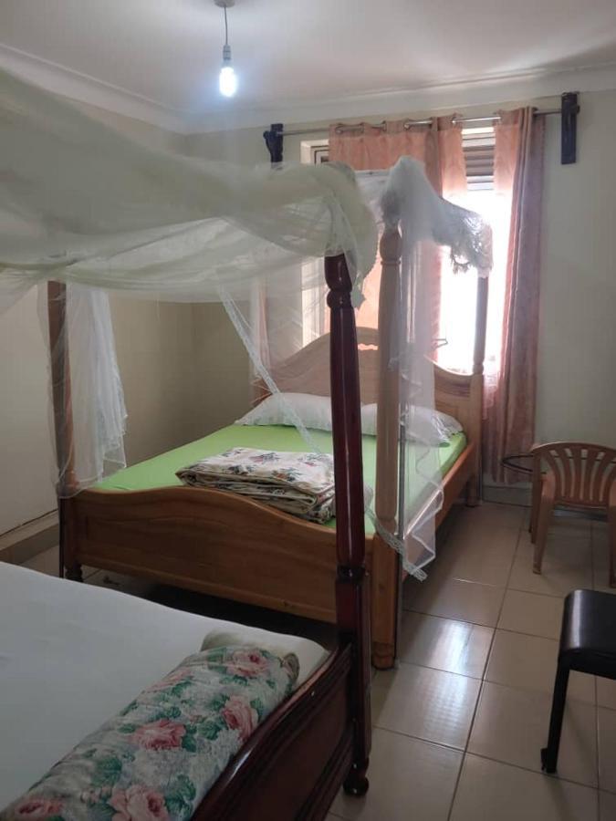 NEW AFRICAN VILLAGE Entebbe Exterior photo
